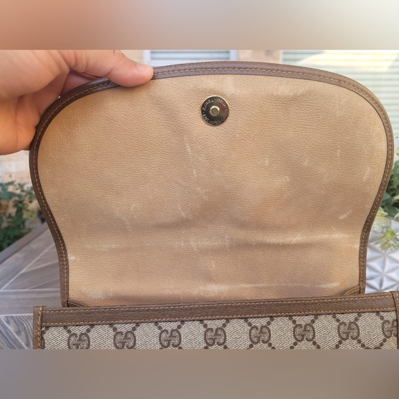 Vintage GUCCI Clutch - Picture 13 of 16